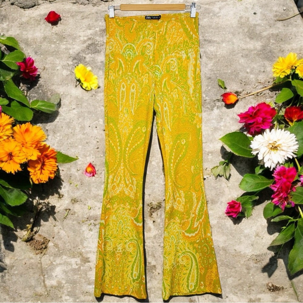 ZARA Textured Paisley Jacquard Knit Groovy High Rise Stretchy Flared Pants NWT